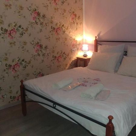 Guest House Nise Tbilisi Eksteriør bilde