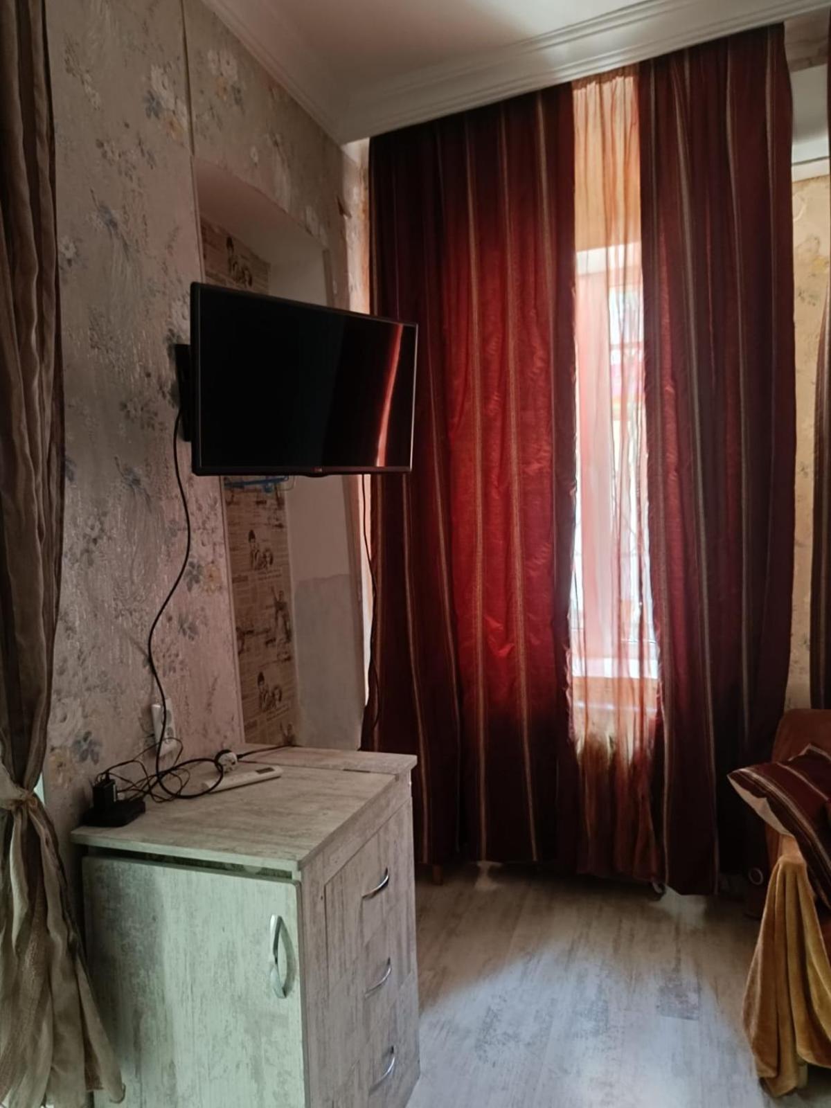 Guest House Nise Tbilisi Eksteriør bilde