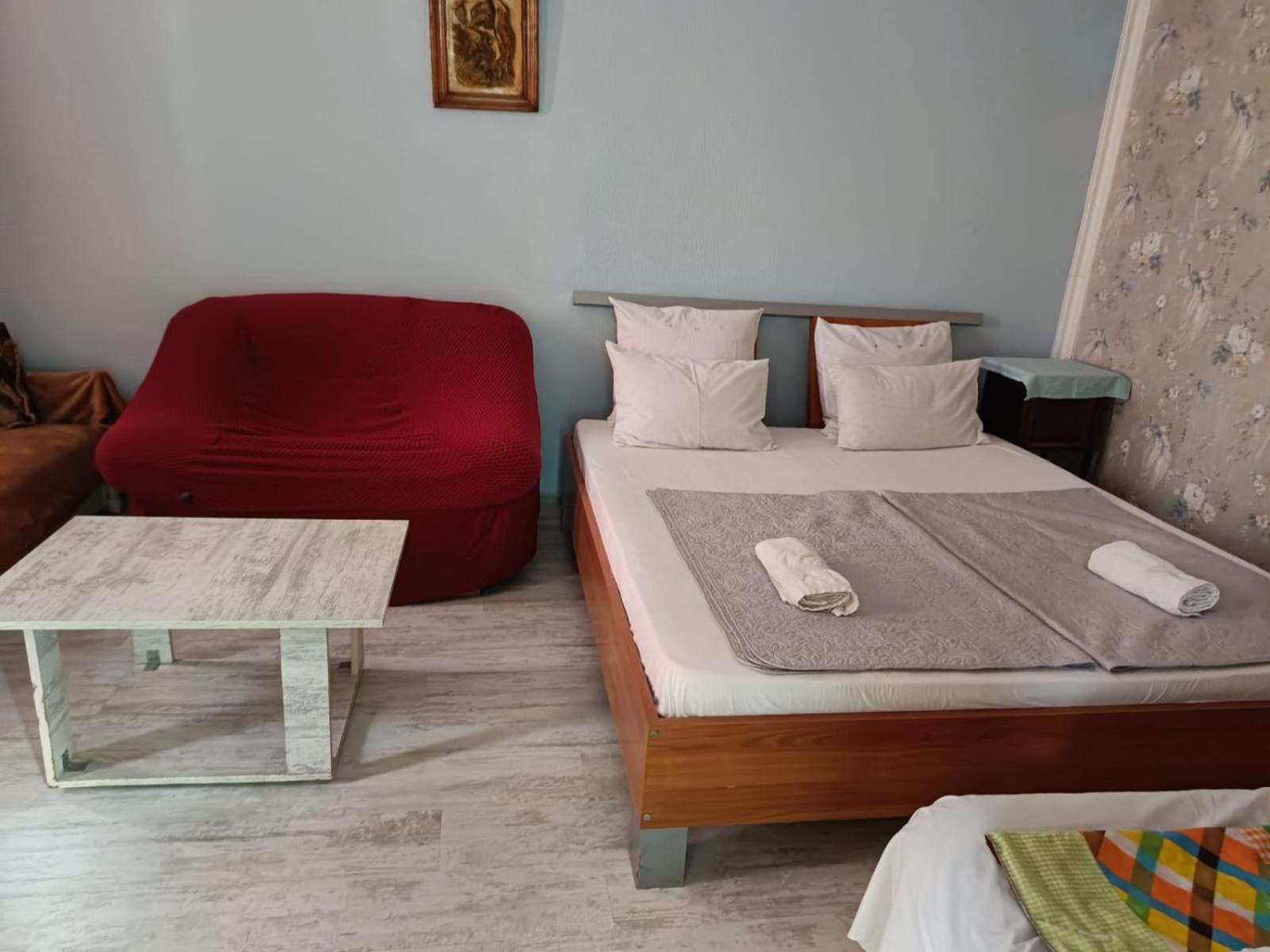 Guest House Nise Tbilisi Eksteriør bilde