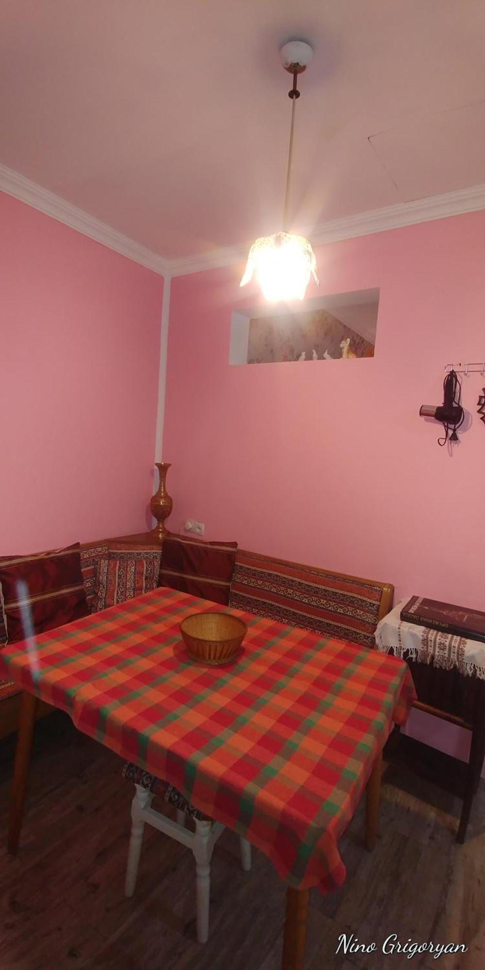 Guest House Nise Tbilisi Eksteriør bilde