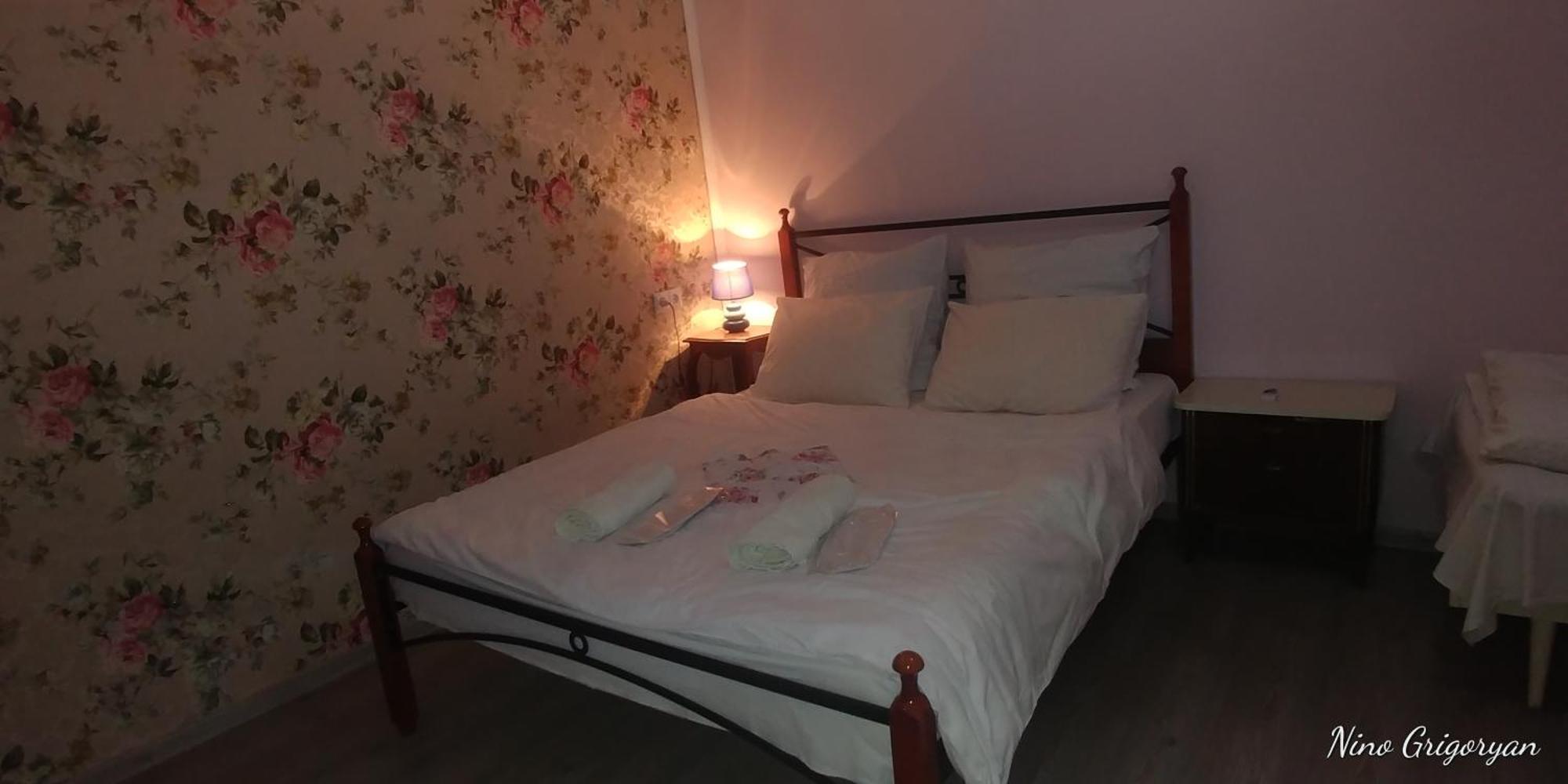 Guest House Nise Tbilisi Eksteriør bilde