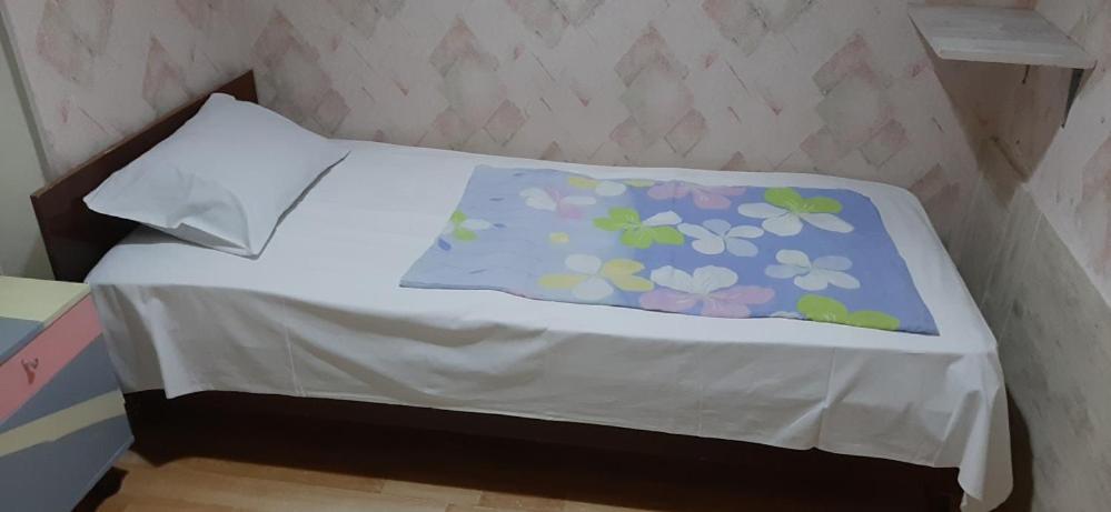 Guest House Nise Tbilisi Eksteriør bilde