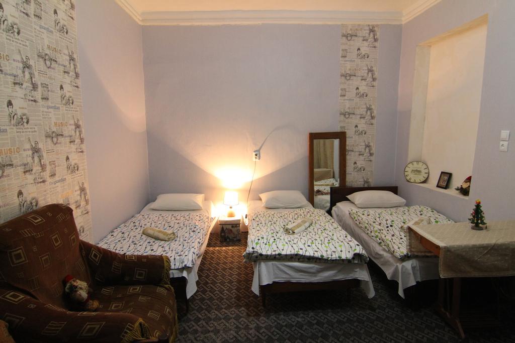 Guest House Nise Tbilisi Eksteriør bilde