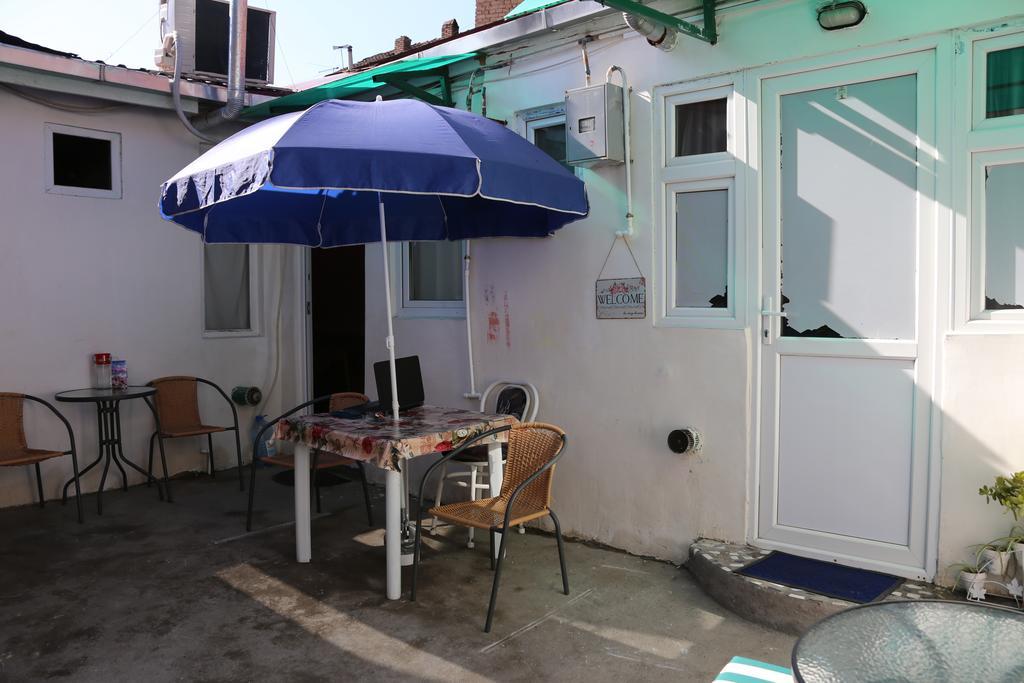 Guest House Nise Tbilisi Eksteriør bilde